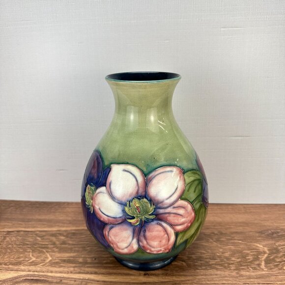 Vintage William Moorcroft Vase Clematis Made in England 9.75" Tall - Picture 1 of 12